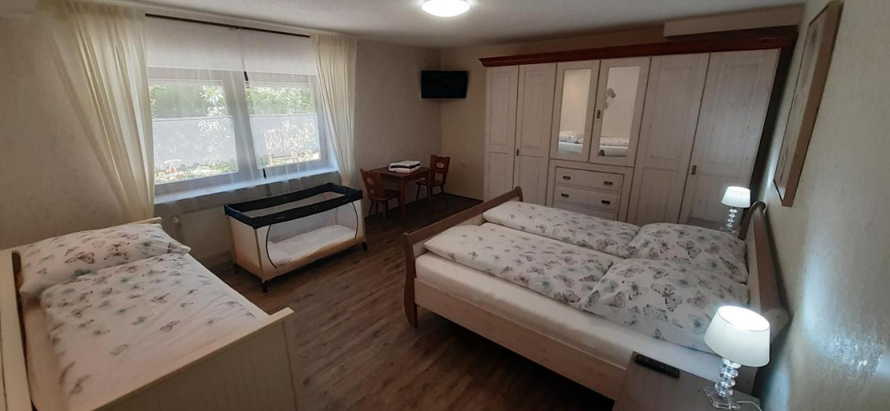 Gaestehaus Gerhardt Schweigen-Rechtenbach Eksteriør billede